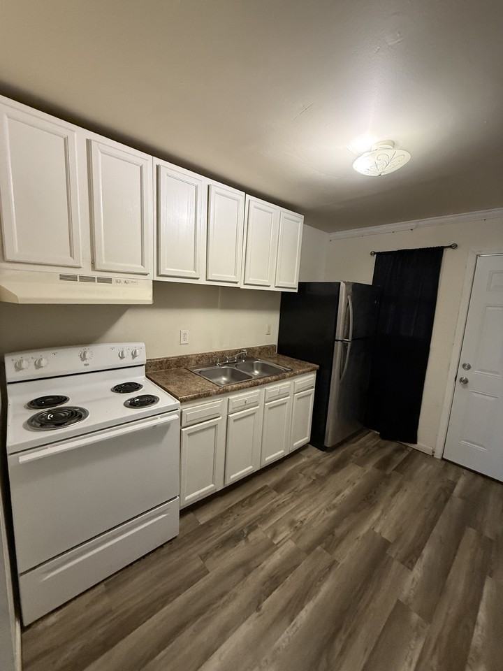 2112 14th Ave N #A - Photo 5 of 8