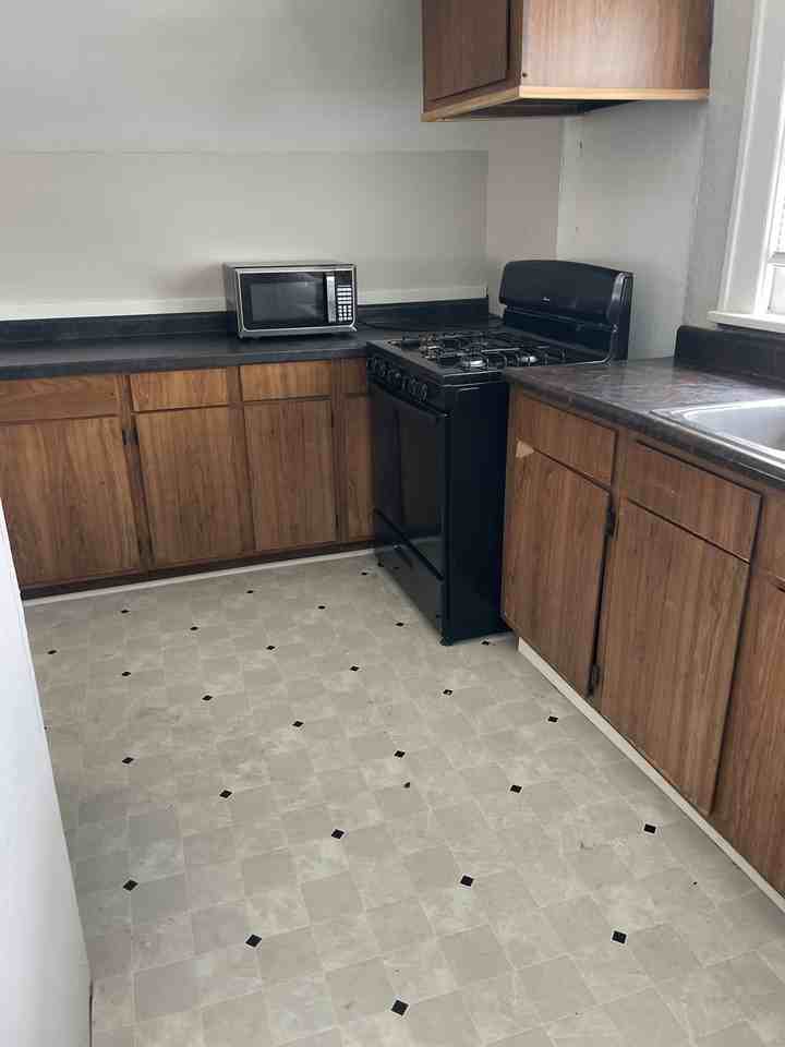 506 S 18th St #2 - Photo 2 of 7