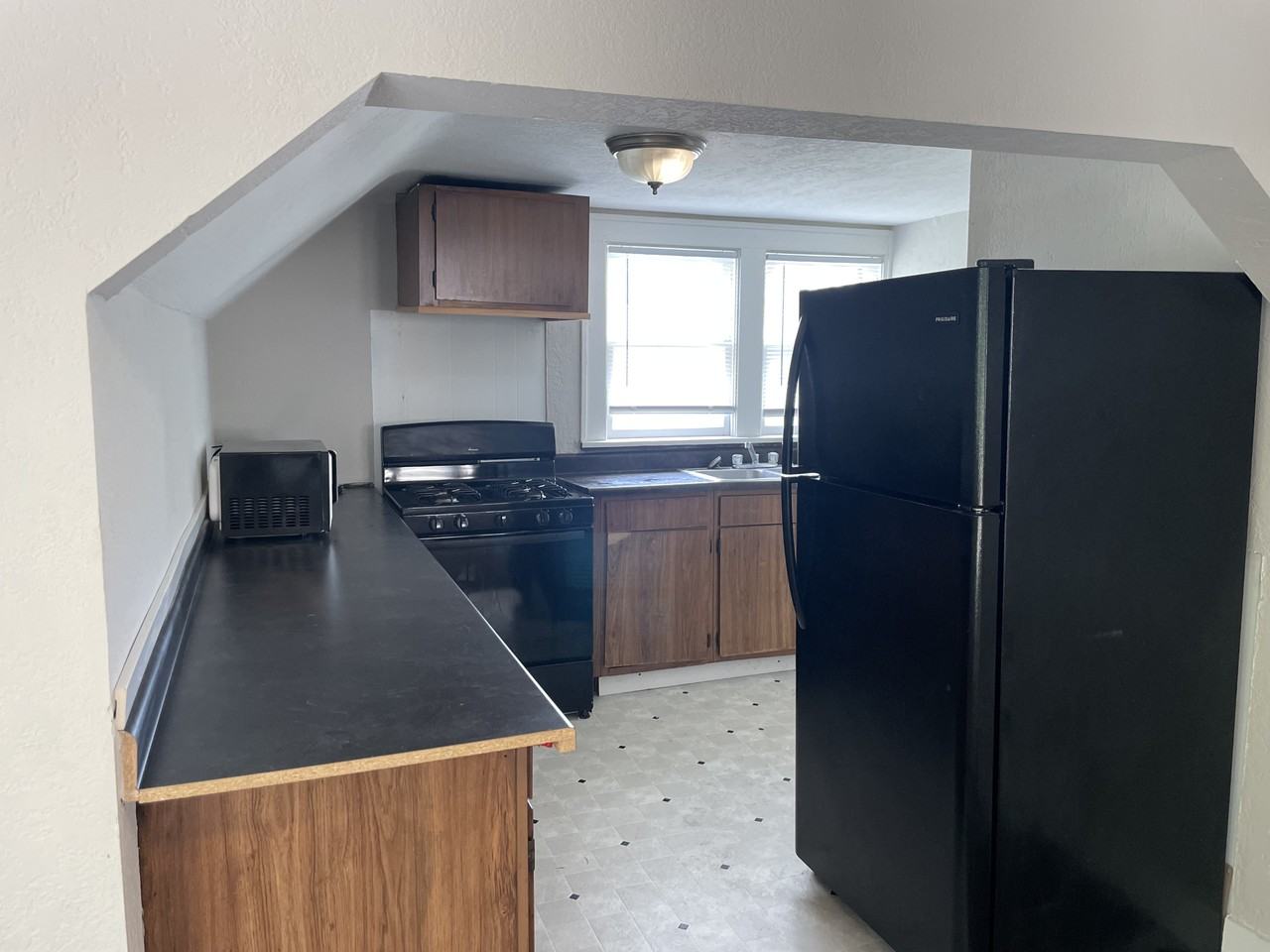 506 S 18th St #2 - Photo 3 of 7