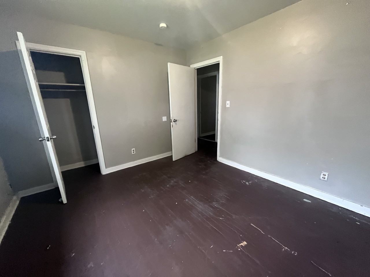 217 17th St N - Photo 4 of 9