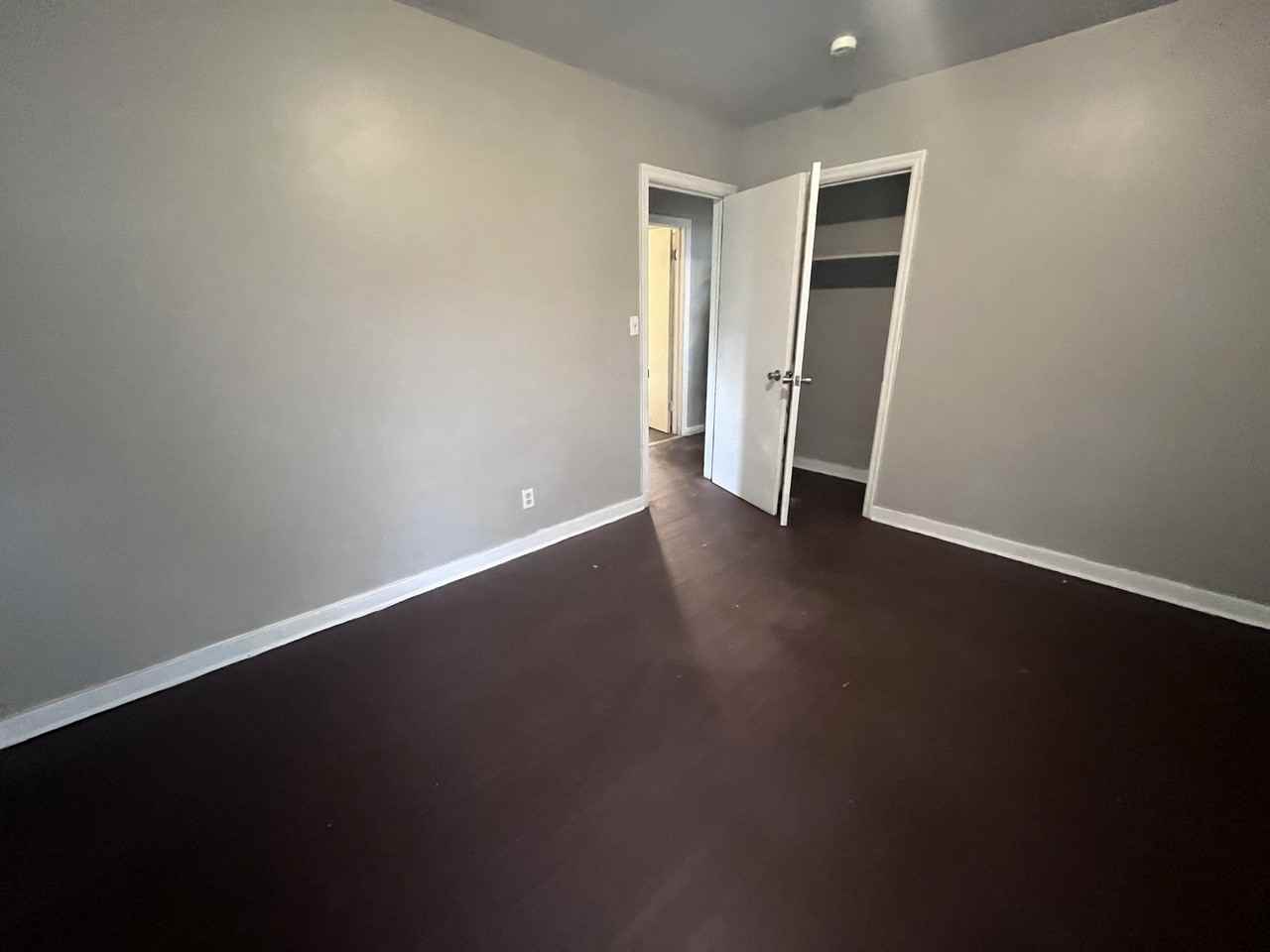 217 17th St N - Photo 5 of 9