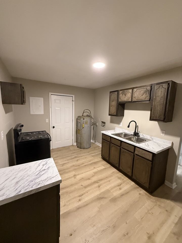 1108 Railroad St #1108 - Photo 6 of 9