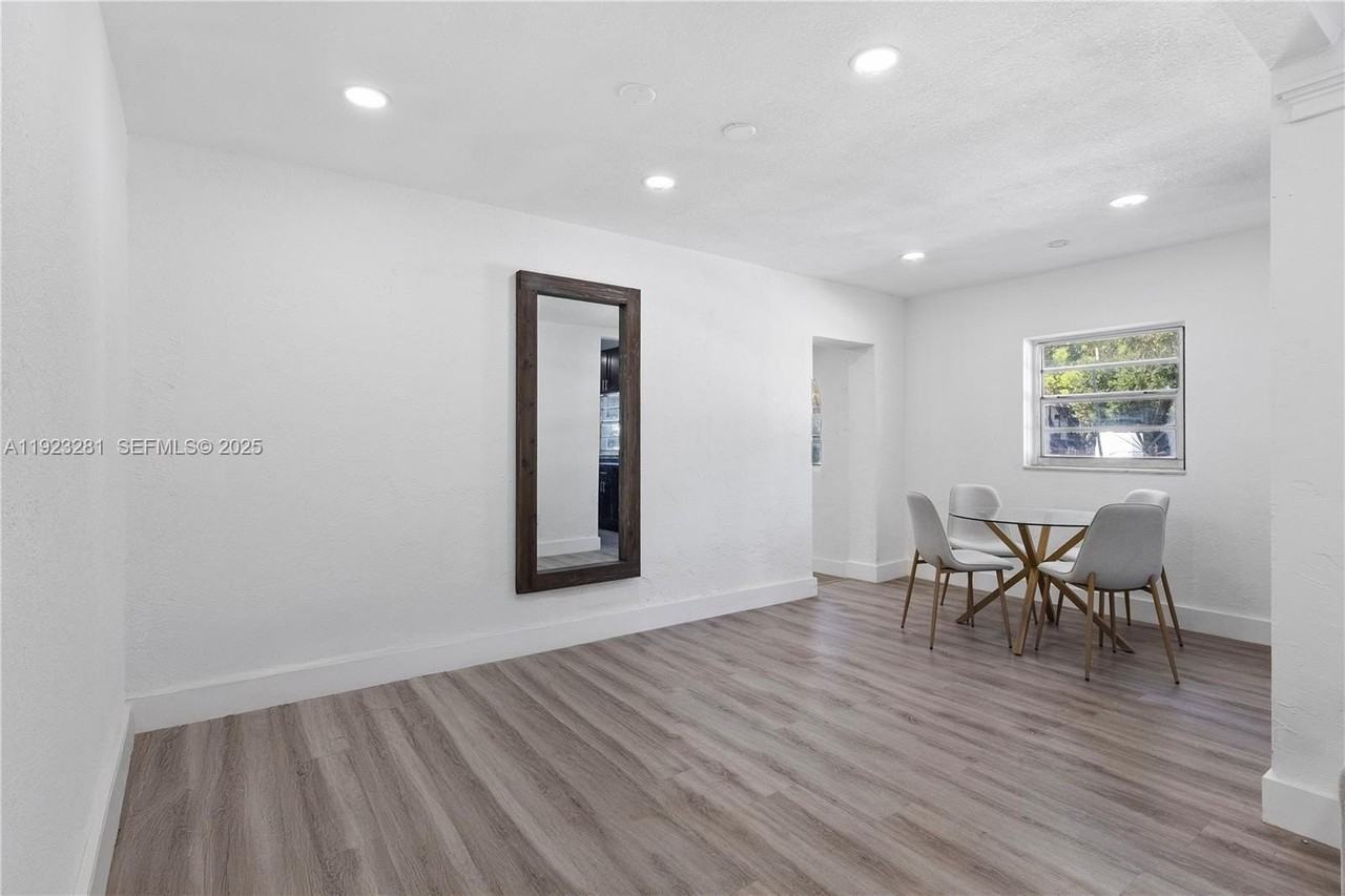 4030 Nw 1st Ave - Photo 6 of 27