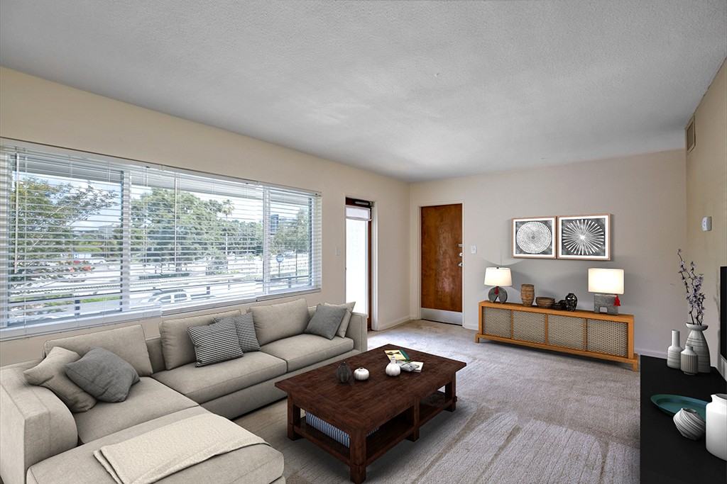 200 S Lucerne Cir #13 - Photo 4 of 14