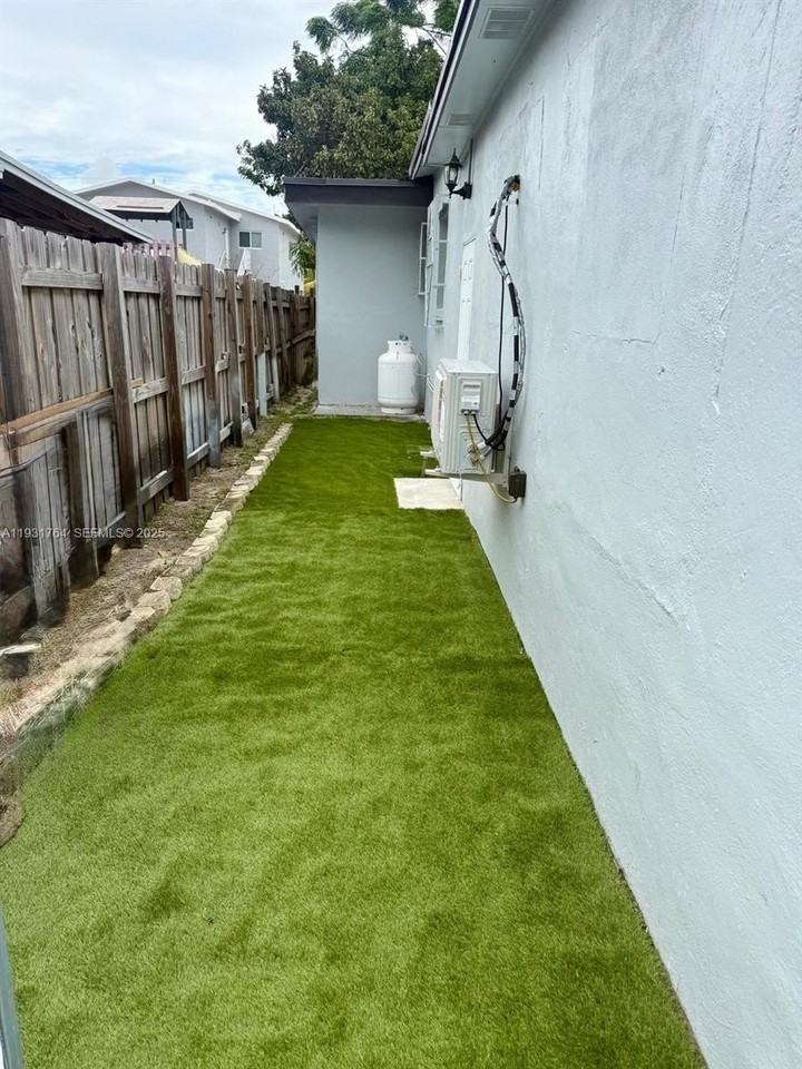 10357 Sw 174th Ter #1 - Photo 2 of 7