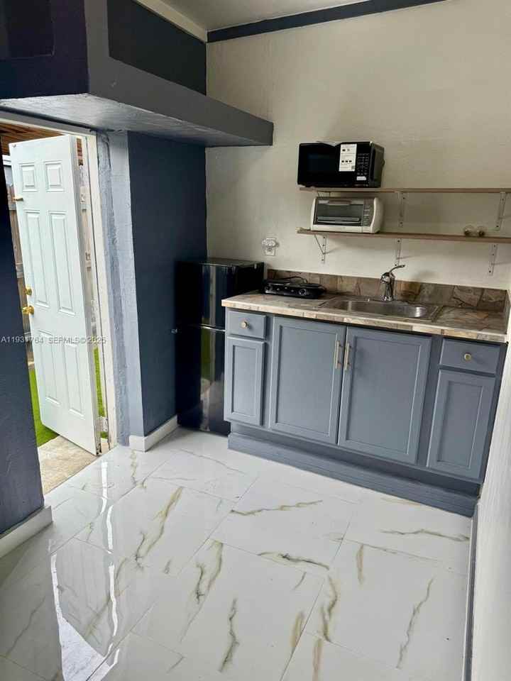 10357 Sw 174th Ter #1 - Photo 4 of 7