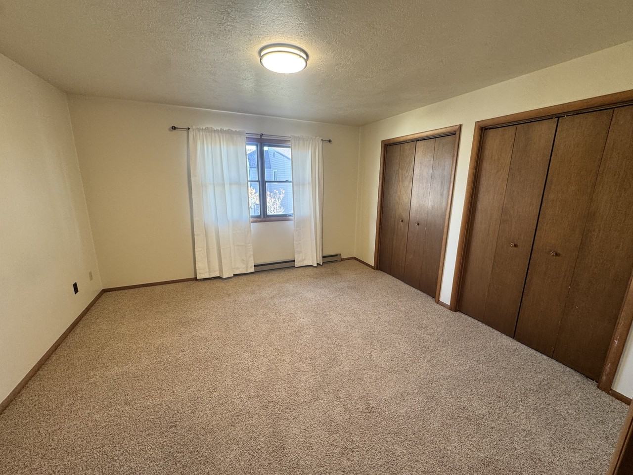 220 S 16th Ave #D - Photo 6 of 11