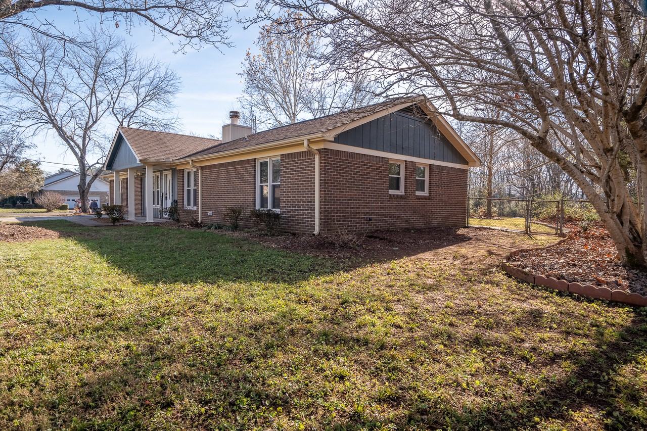 110 Peabody Rd #1 - Photo 3 of 32