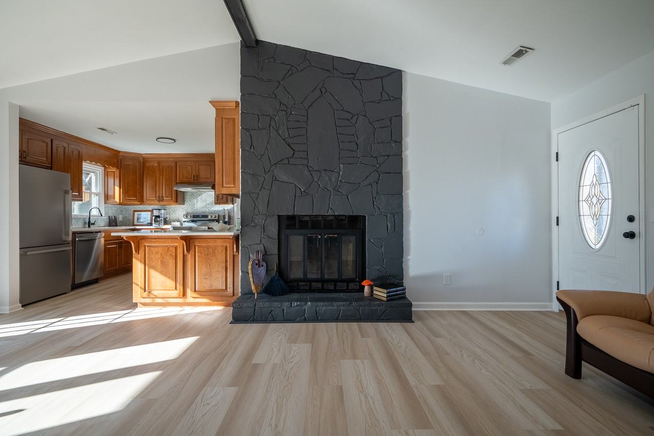 110 Peabody Rd #1 - Photo 5 of 32