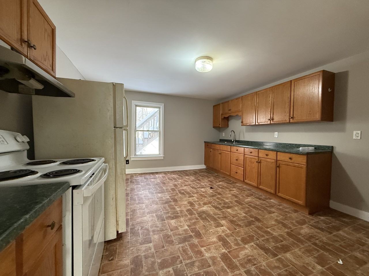 30 River St #2 - Photo 3 of 7