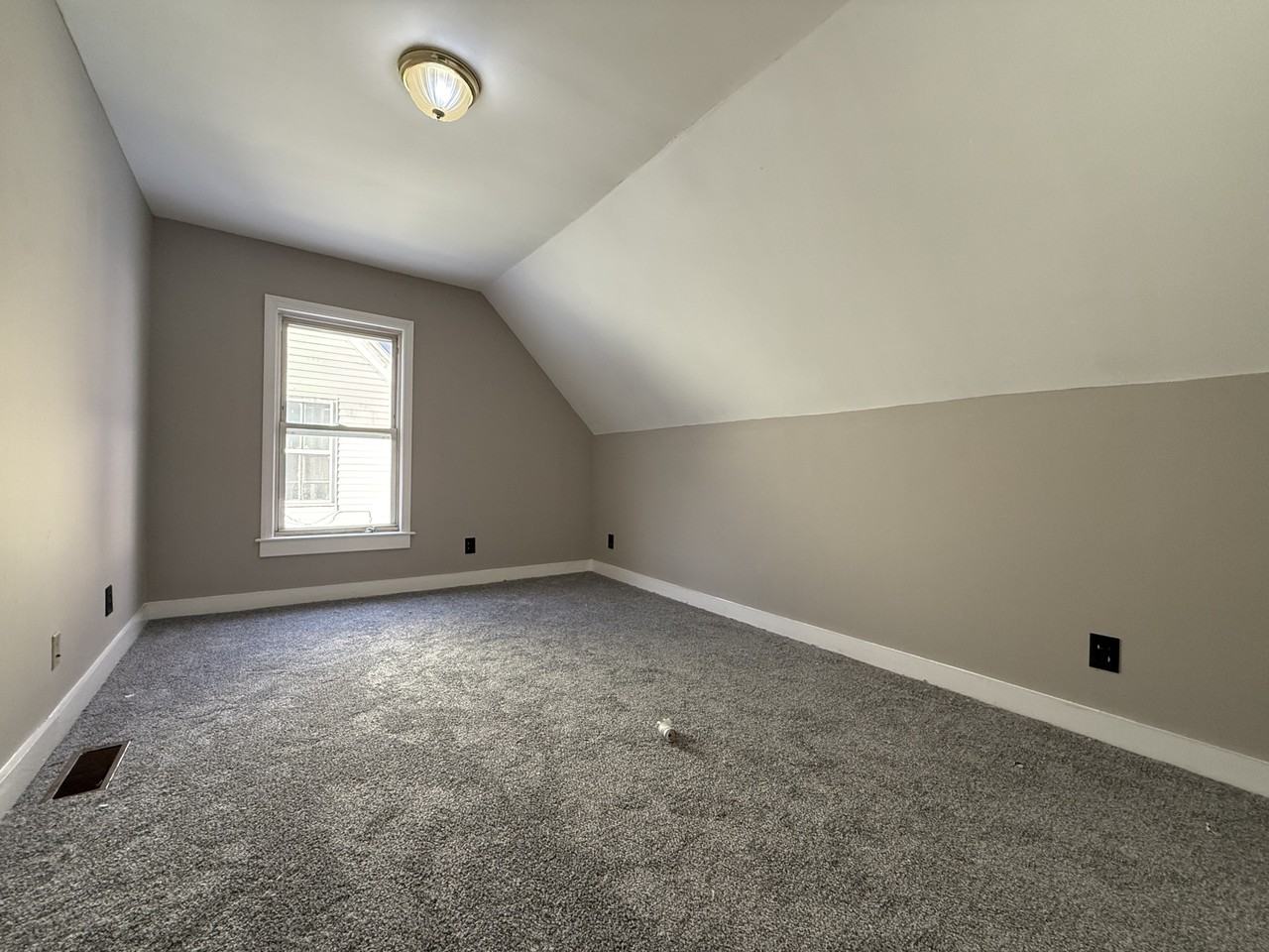 30 River St #2 - Photo 5 of 7