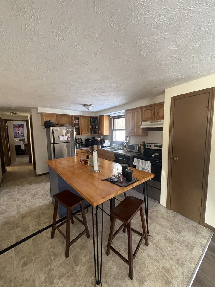 98 Pelham Rd #1 - Photo 2 of 14