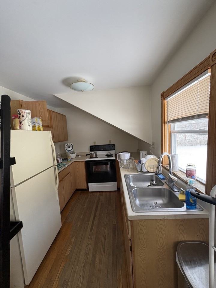 206 Belchertown Rd #1 - Photo 3 of 11