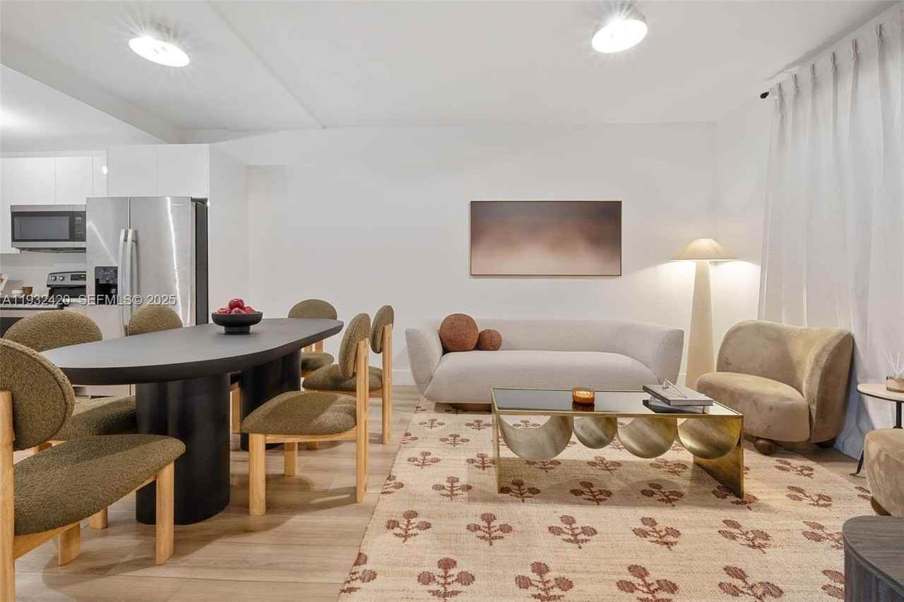 1542 Nw 2nd St #105 - Photo 5 of 15