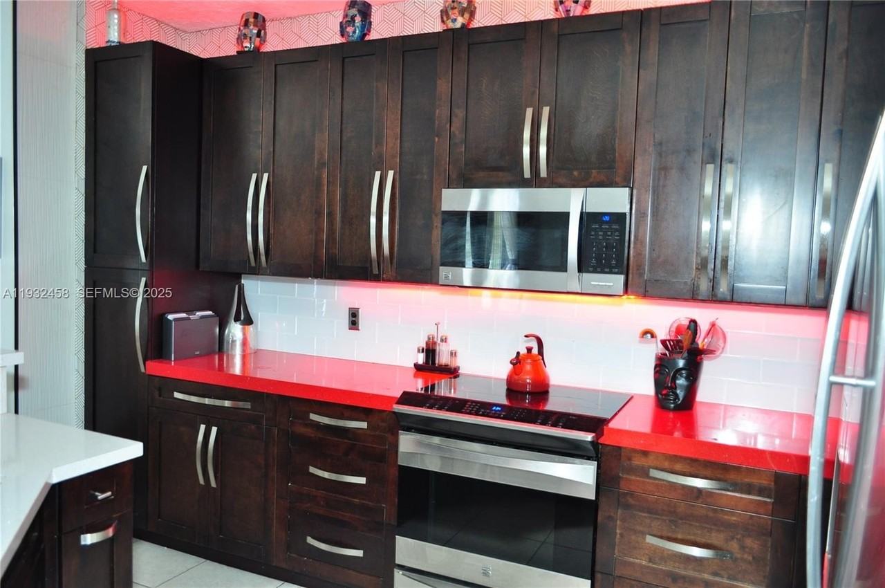 4849 Nw 108th Path #0 - Photo 7 of 29