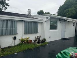 featured image of 1911 Arcadia Dr #B