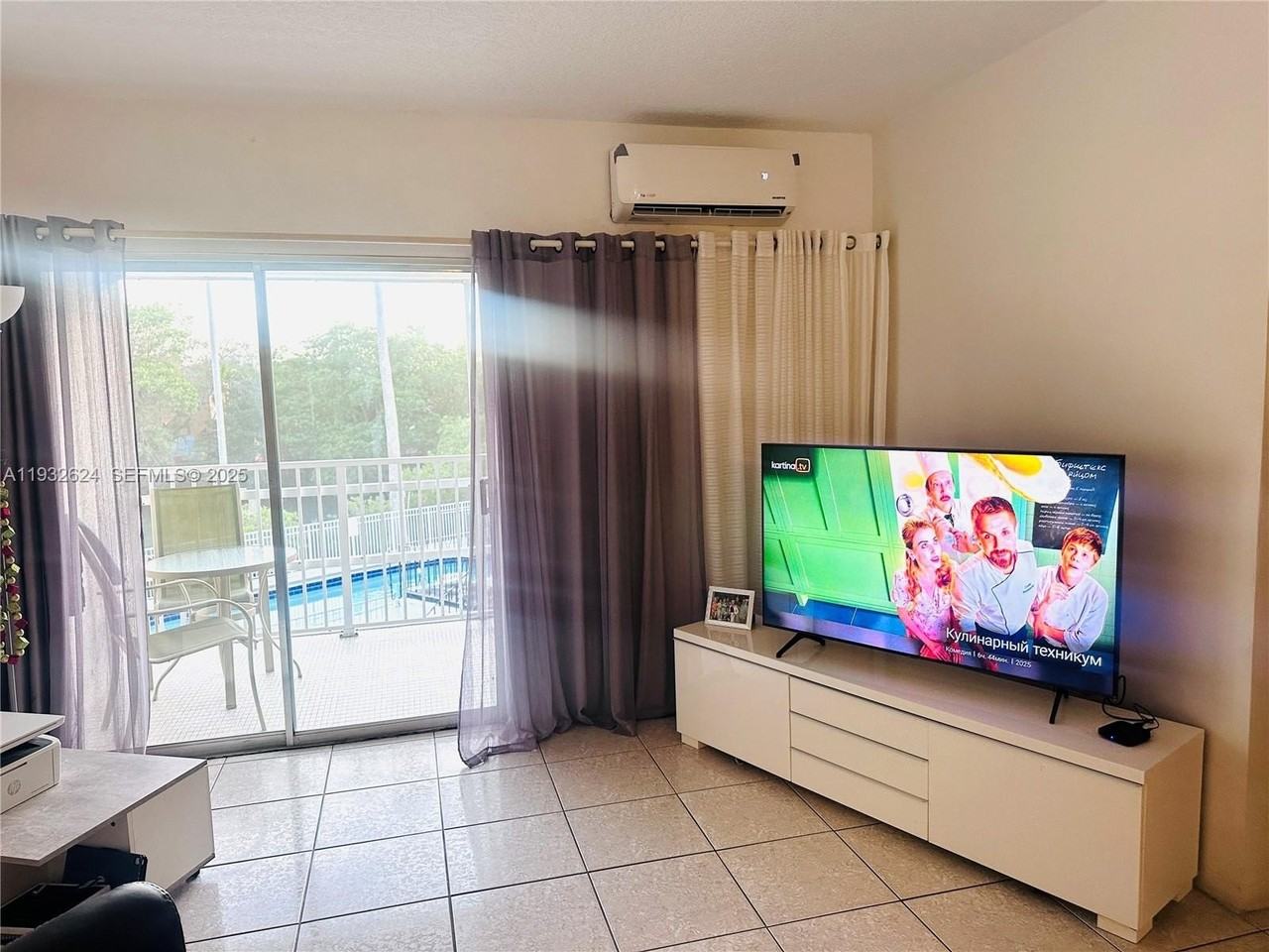 1560 Ne 127th St #203 - Photo 3 of 21