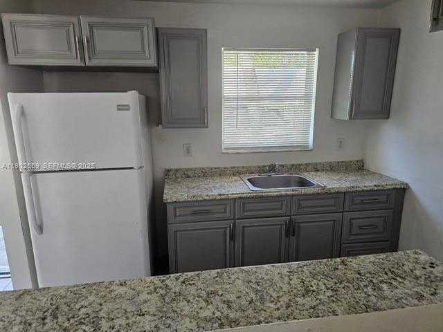 2746 Johnson St #W - Photo 4 of 15