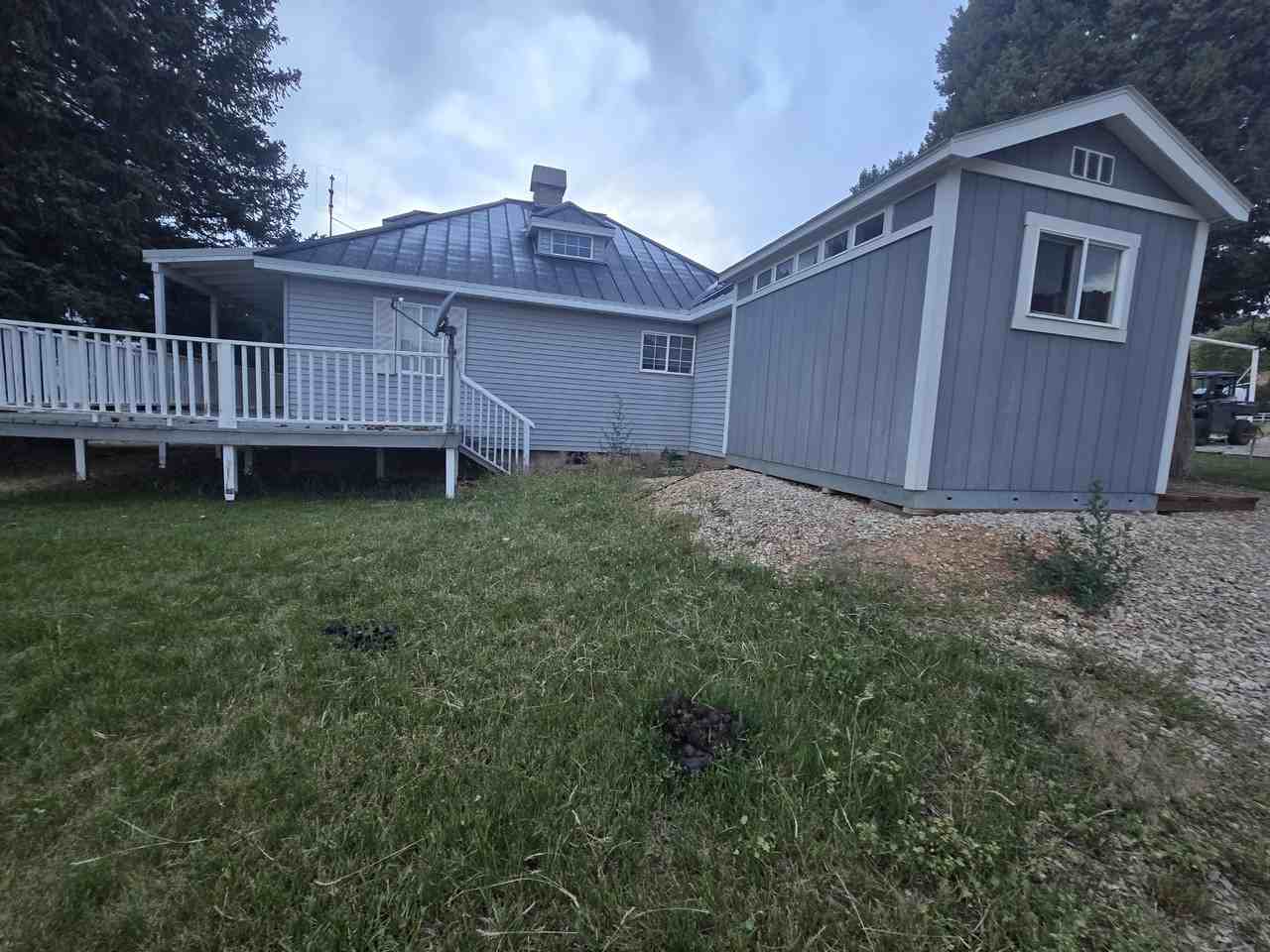 50 Clarks Ln - Photo 3 of 32