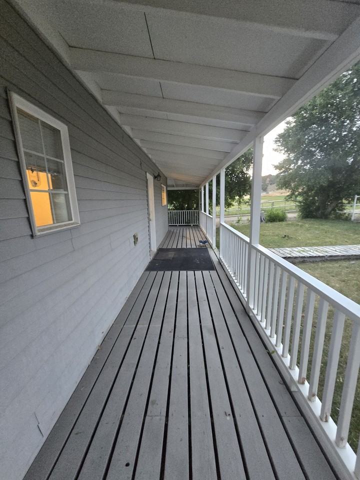 50 Clarks Ln - Photo 6 of 32