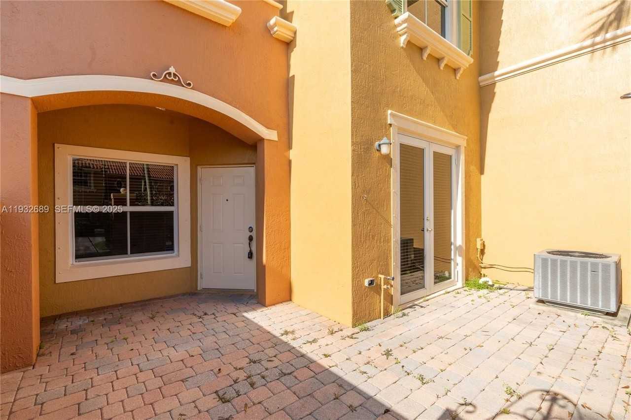 14355 Sw 11th St #2604 - Photo 7 of 30