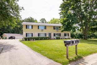 723 Princeton Ct - Photo 1 of 1