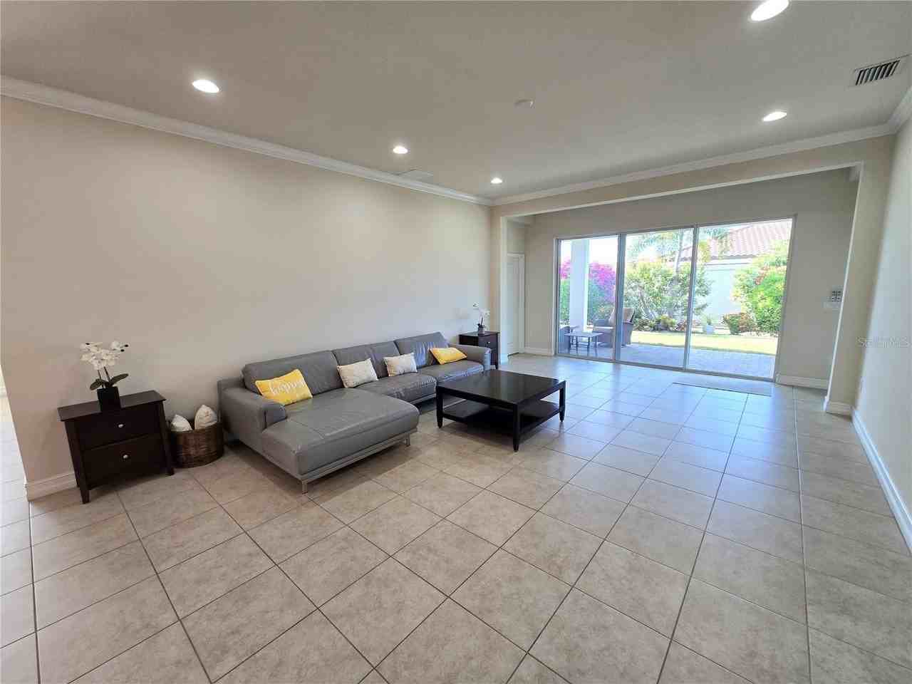 11925 Perennial Pl - Photo 2 of 39