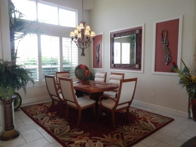 811 W Henry St - Photo 7 of 22