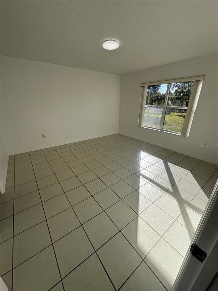 89 Fieldstone Ln #A - Photo 4 of 13