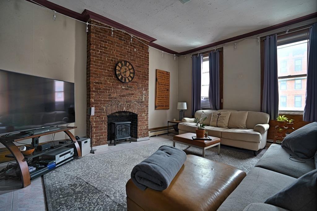 1114 Washington St ##2 - Photo 5 of 16