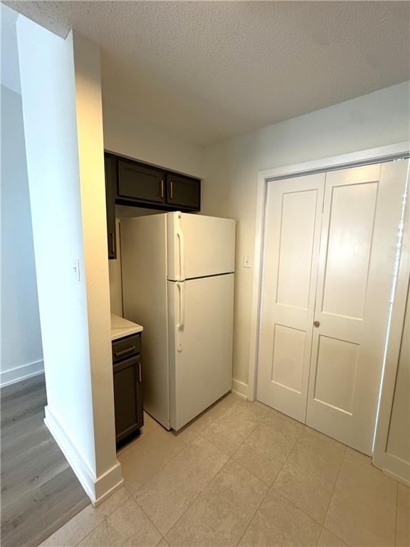 701 Fairfax Dr ##197 - Photo 6 of 12