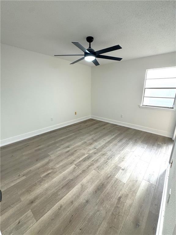 701 Fairfax Dr ##197 - Photo 7 of 12