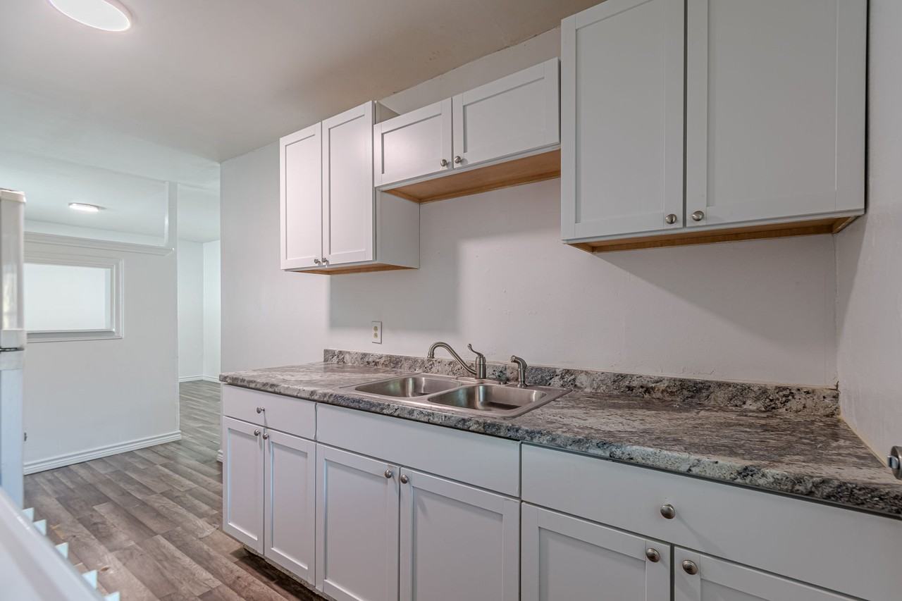 6142 Lawn Valley Dr #1 - Photo 5 of 16