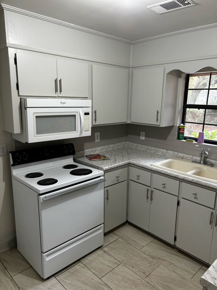 130 Ralph Quarterman Dr #1 - Photo 4 of 18