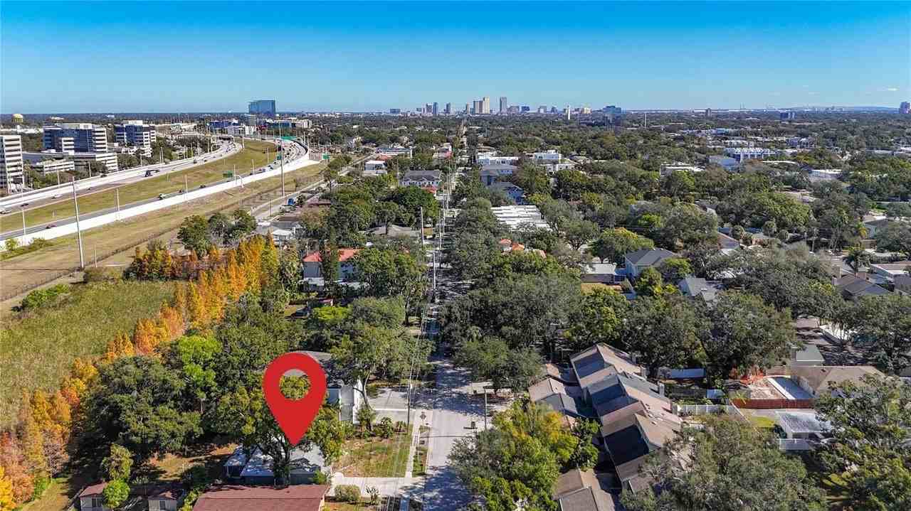 4513 W Gray St - Photo 6 of 50