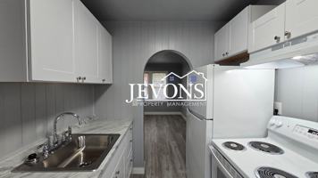 featured image of 303 S 2nd St