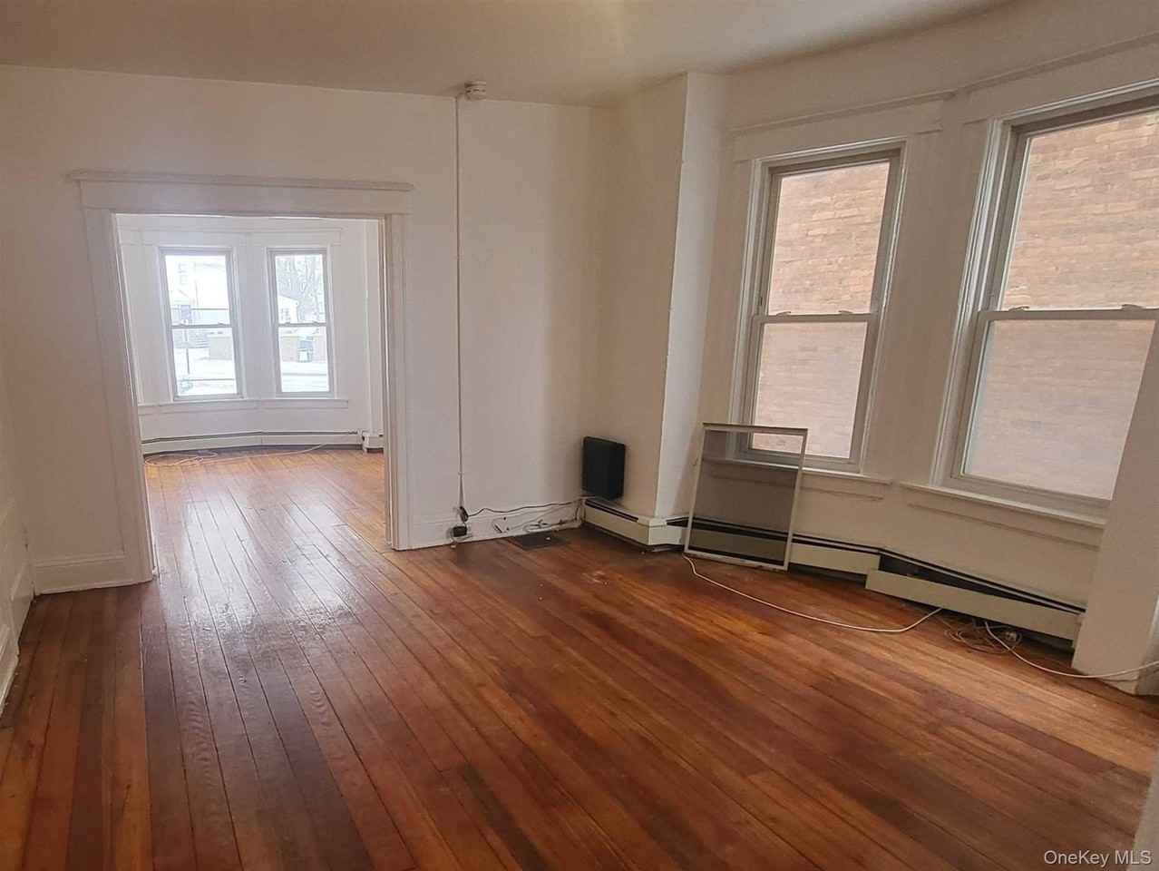 108 Winnikee Ave Apt 2 - Photo 5 of 13