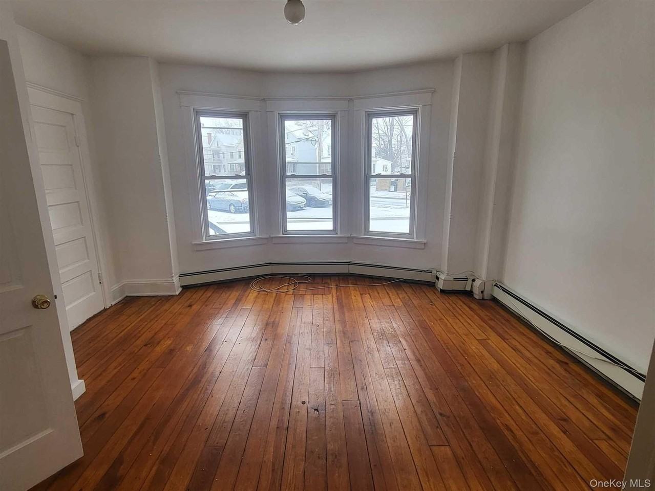 108 Winnikee Ave Apt 2 - Photo 7 of 13