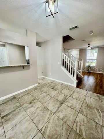 1407 Lyonshire Dr - Photo 7 of 22