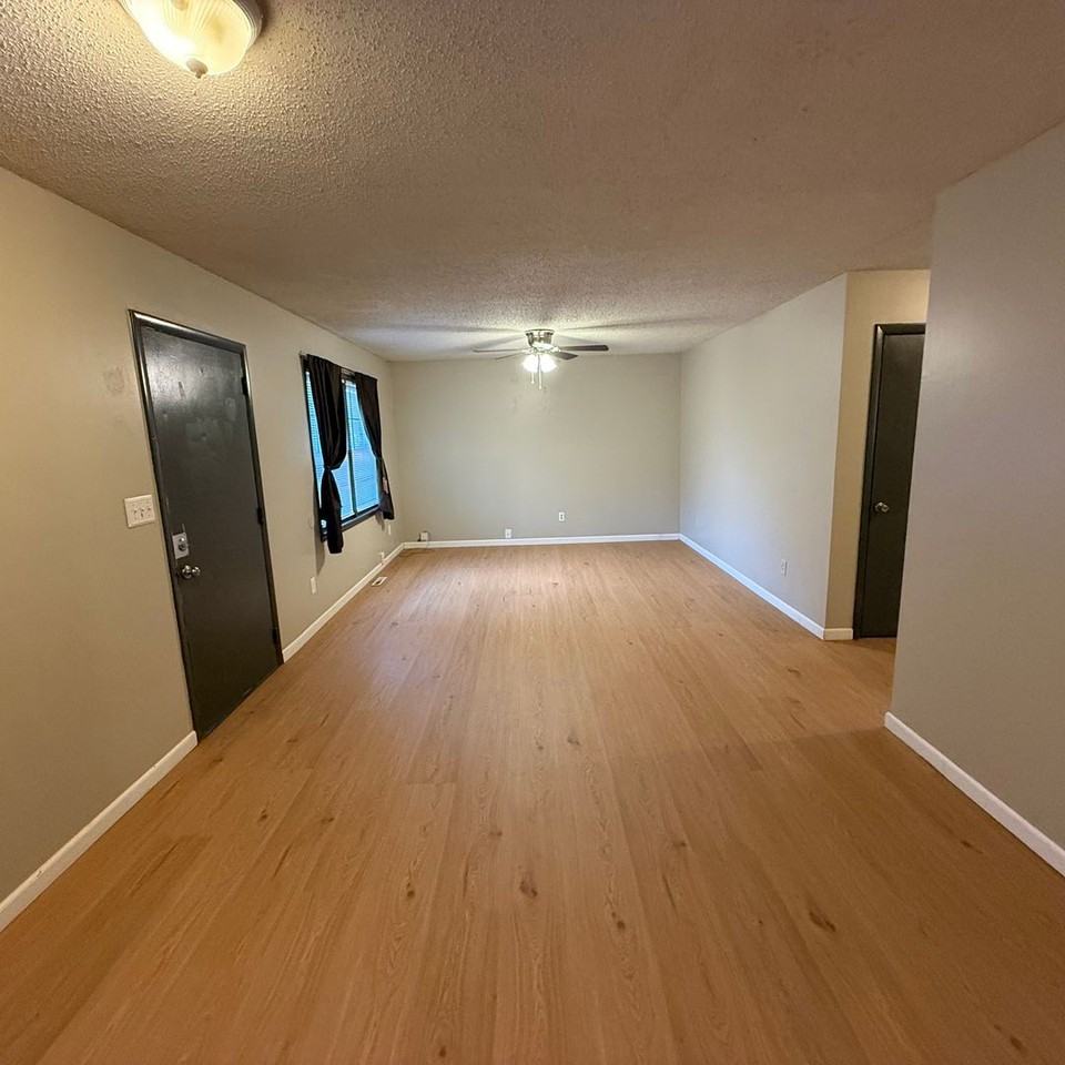 2804 E Madison St - Photo 2 of 17