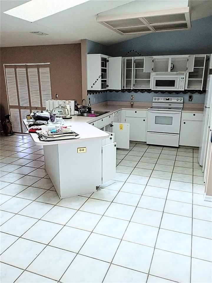 564 W Central Ave - Photo 7 of 36