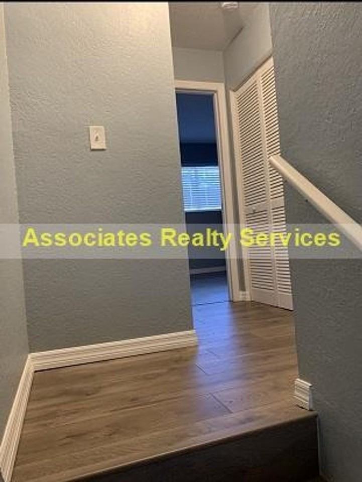 1324 Sw 61st Ter #8F - Photo 4 of 12