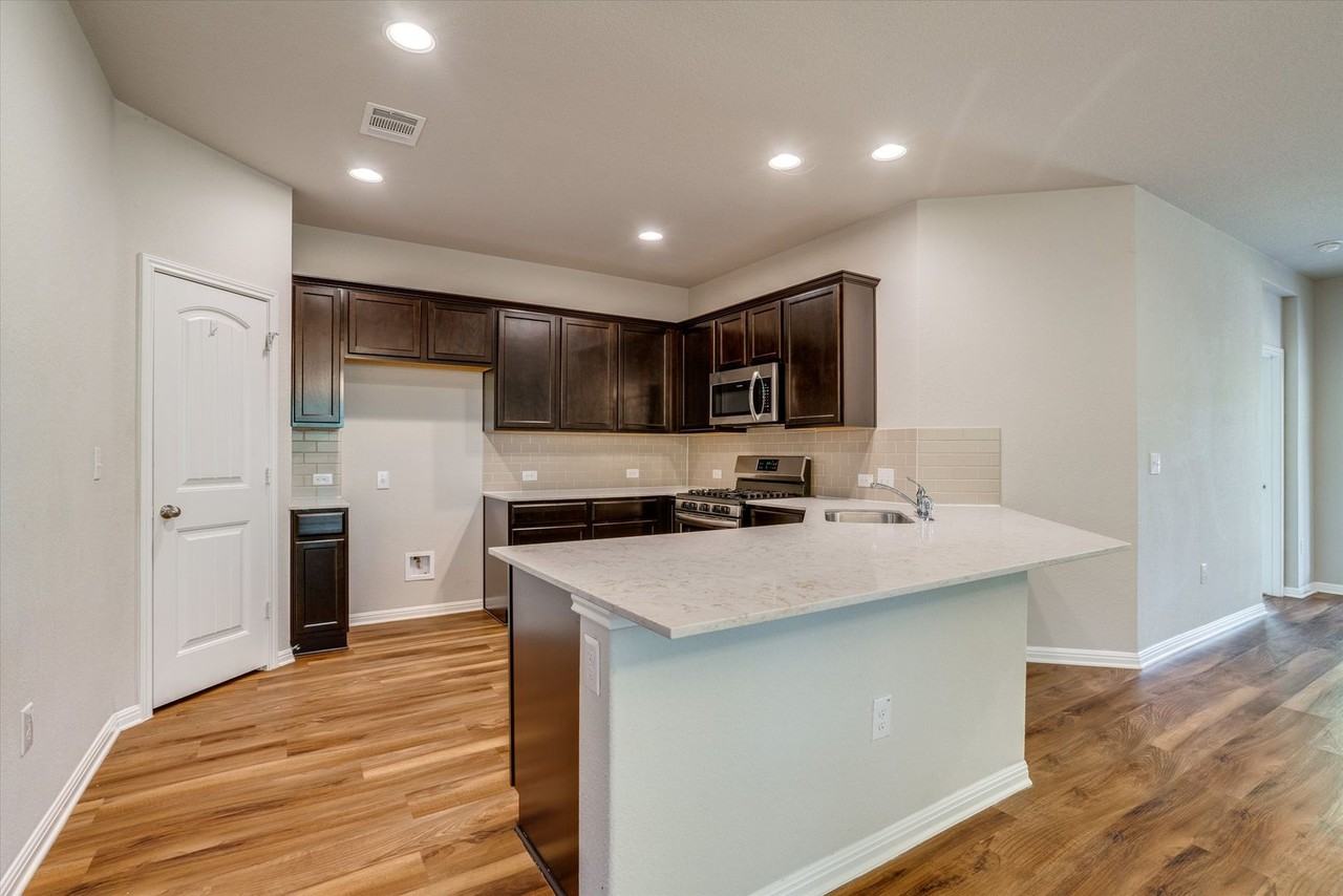 2540 Buffalo Ford Ct - Photo 5 of 21