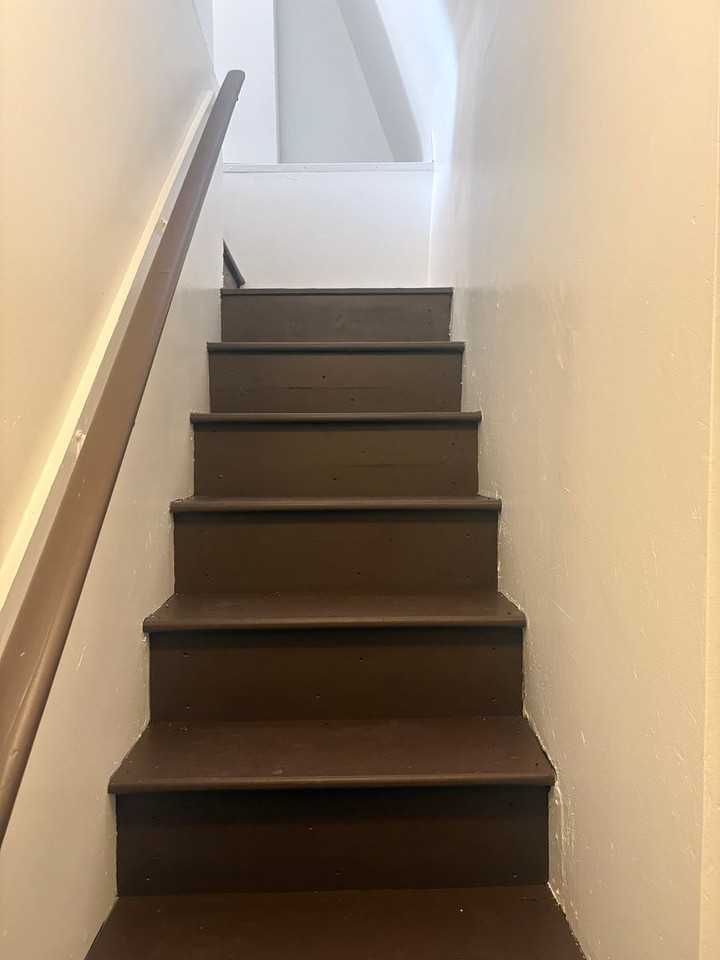 37 37 E Jackson St 3 Flr, - Photo 2 of 9