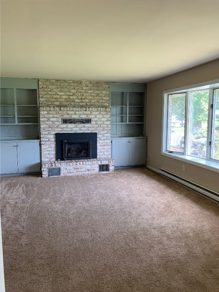 2355 Wayne Rd - Photo 2 of 18