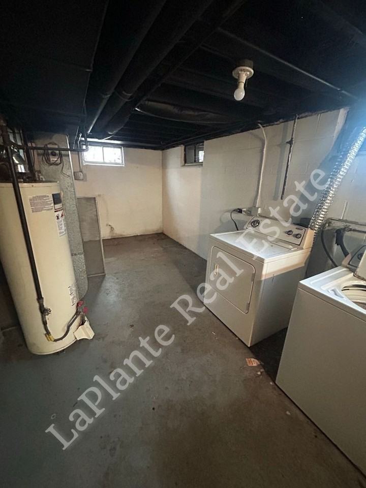 3811 Wallwerth Dr - Photo 6 of 25