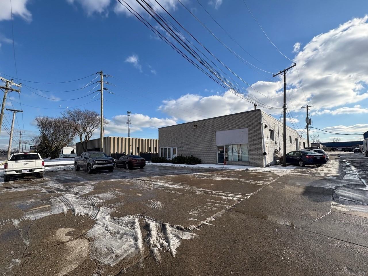 16500 E 13 Mile Rd - Photo 3 of 5