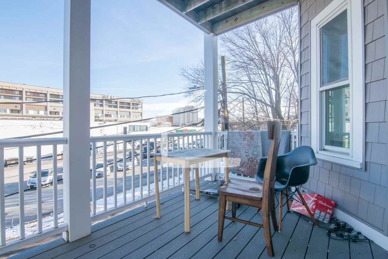 10 Gardner Ter - Photo 4 of 10