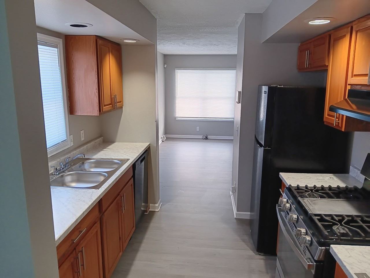 523 Gallagher St - Photo 4 of 19