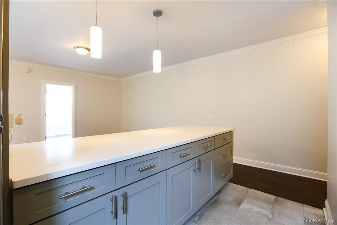 196 Martine Ave Apt 5c #5C - Photo 4 of 18